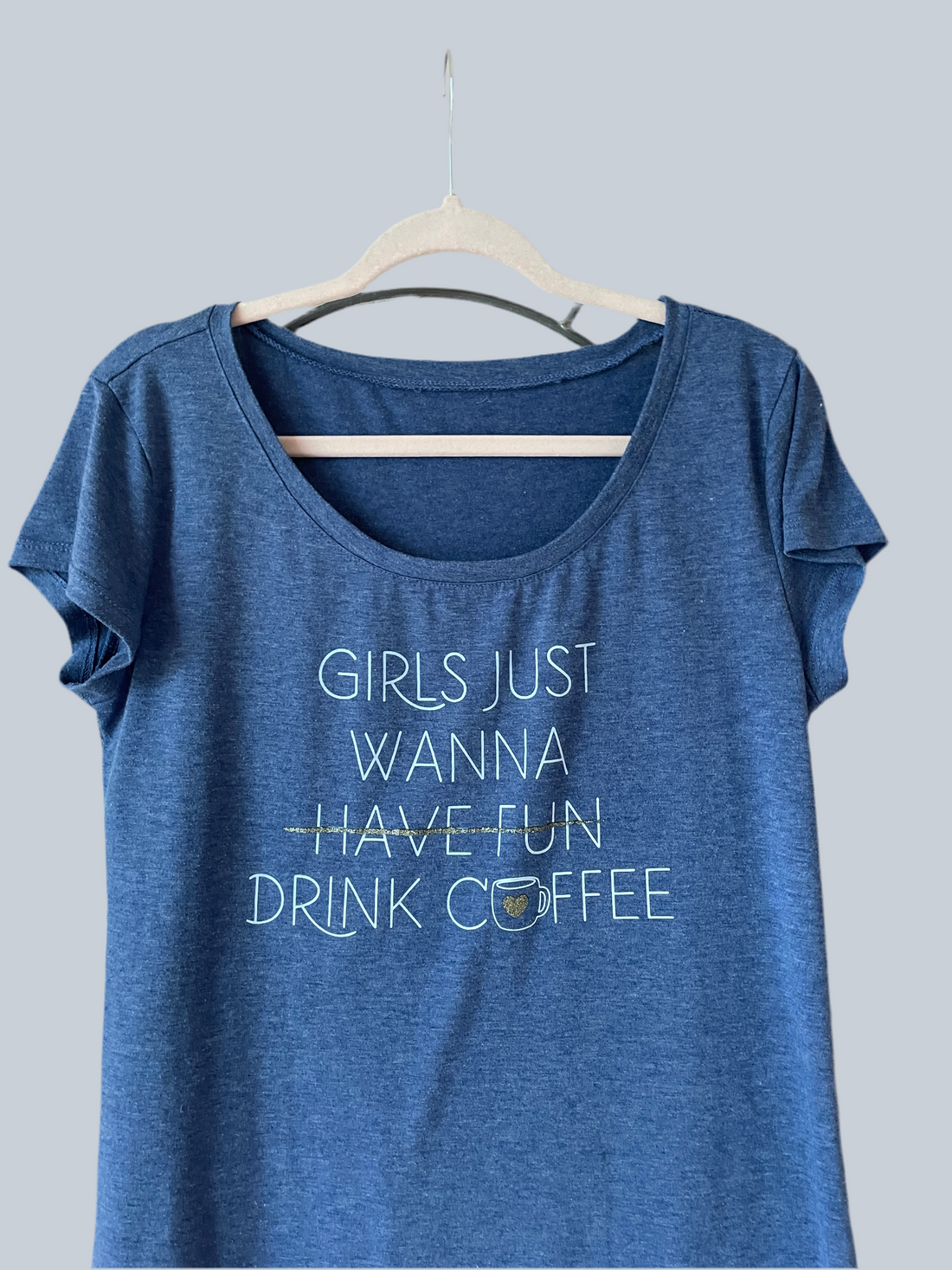 Girls Like Coffee T Shirt M/L