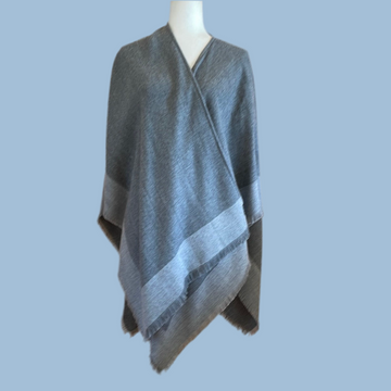 Made in Germany 2000s Shades of Gray Cozy Winter Cape Wrap