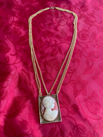 Vintage Gold Tone Chains Relief Portrait Pendant Necklace