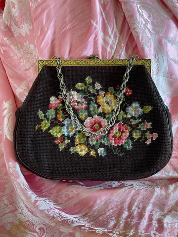 Vintage 40/50s Brown Floral Needlepoint Tapastry Handbag.