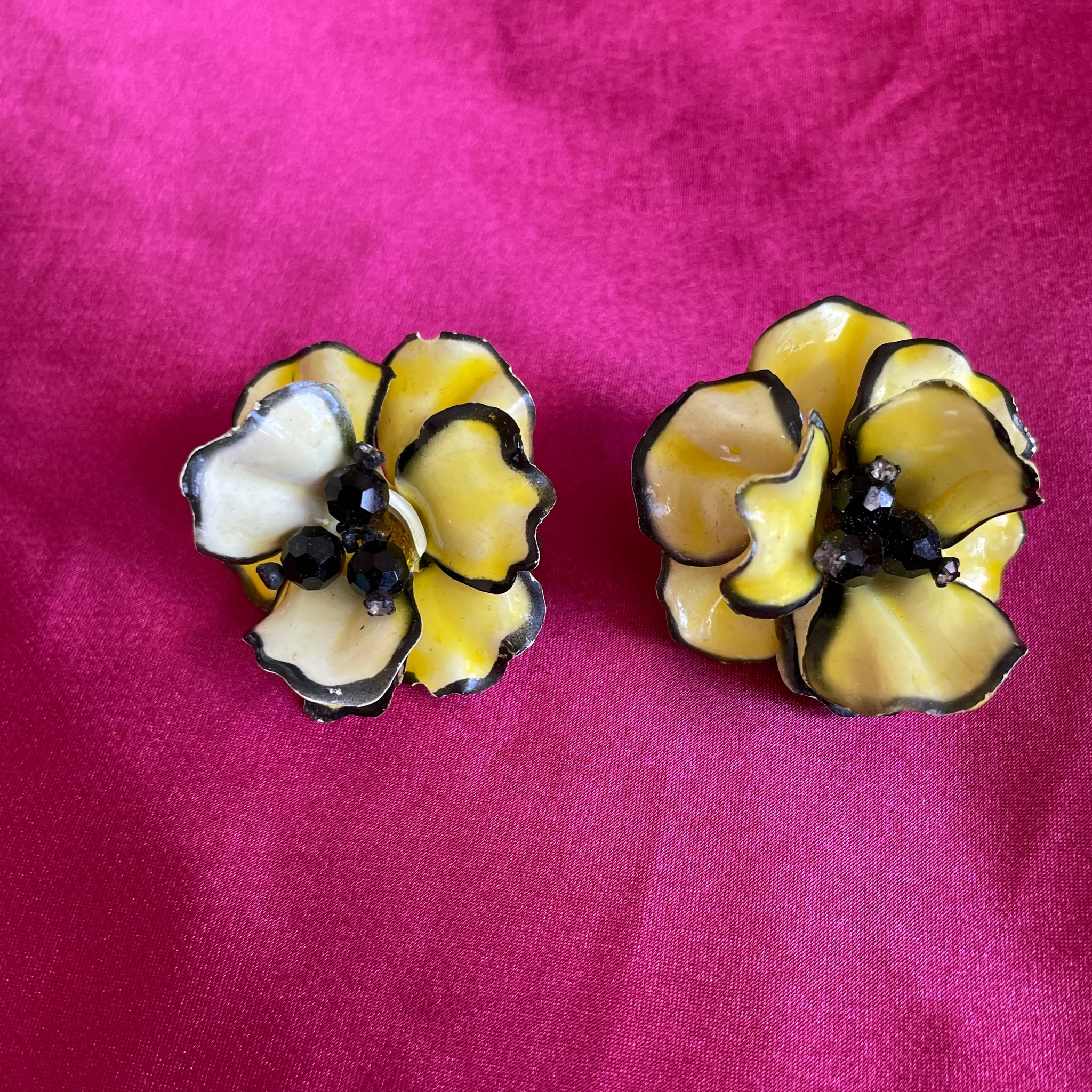 60s Unique Yellow Black Ruffle Flower Clip Earrings