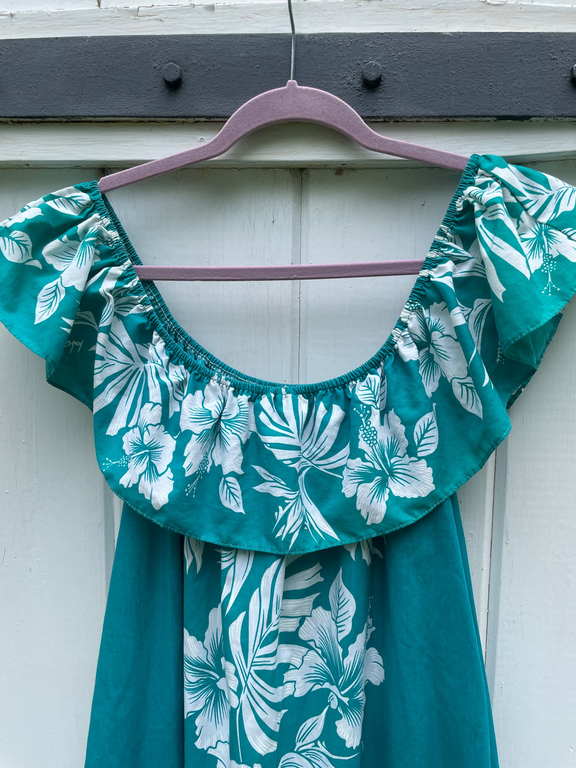  Hawaiian Creations Vintage 90s Floral Print Green Poly Sleeveless Ruffled on off Shoulder Aloha Dress Lg