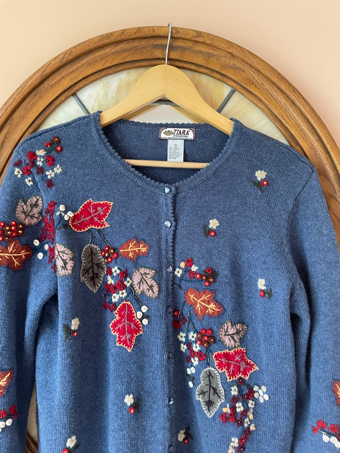 80s Vintage Blue Cotton Blend Floral Embroidery Leaf Appliqué Cardigan Knit Sweater M