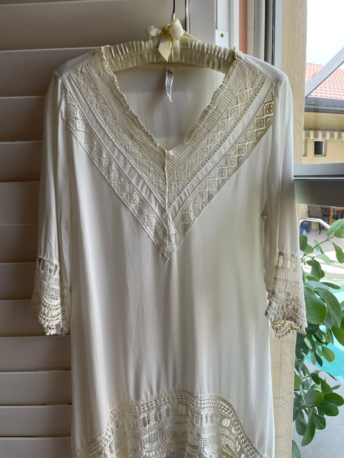 90s Vintage 100% Rayon Crochet Detailing White Casual Boho Pullover Top M