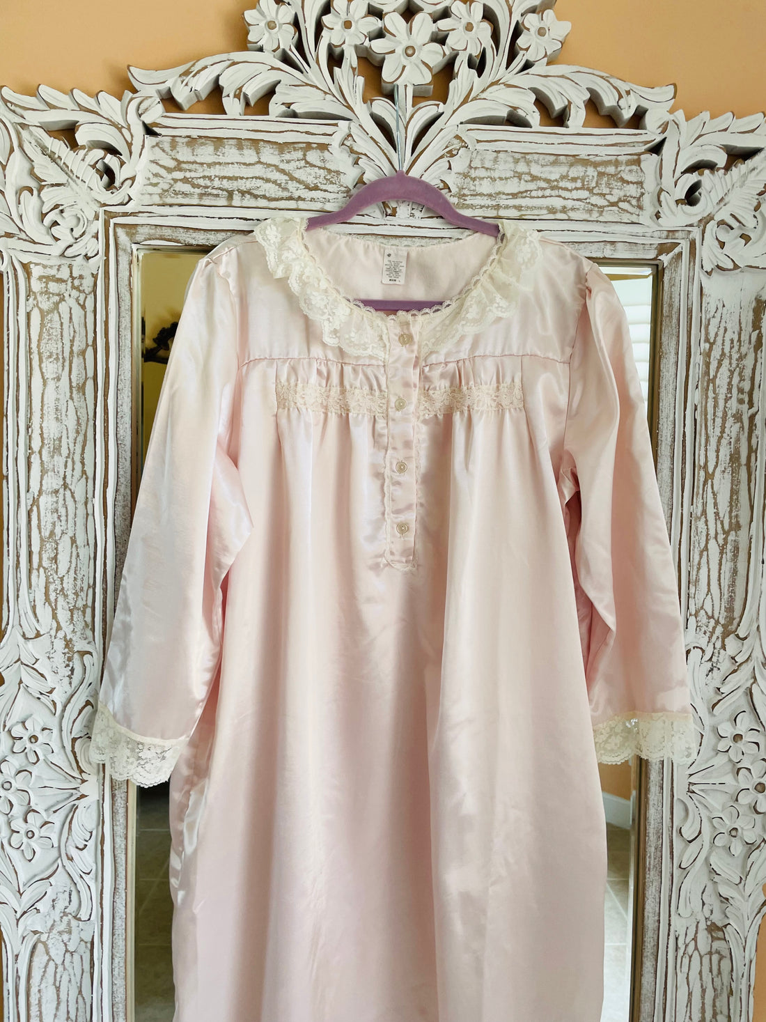 90s Vintage Pink Poly Button Bodice Lacy Collar & Sleeve Lingerie Robe Night Gown. M/L