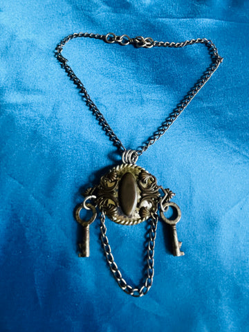 80s Vintage Antiqued Silver Tone Whimsical Pendant Necklace