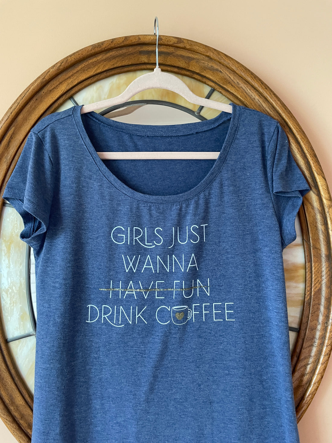 2000s Soft Rayon Blue Girls Like Coffee Golden Accent Pullover Comfy T Shirt M/L
