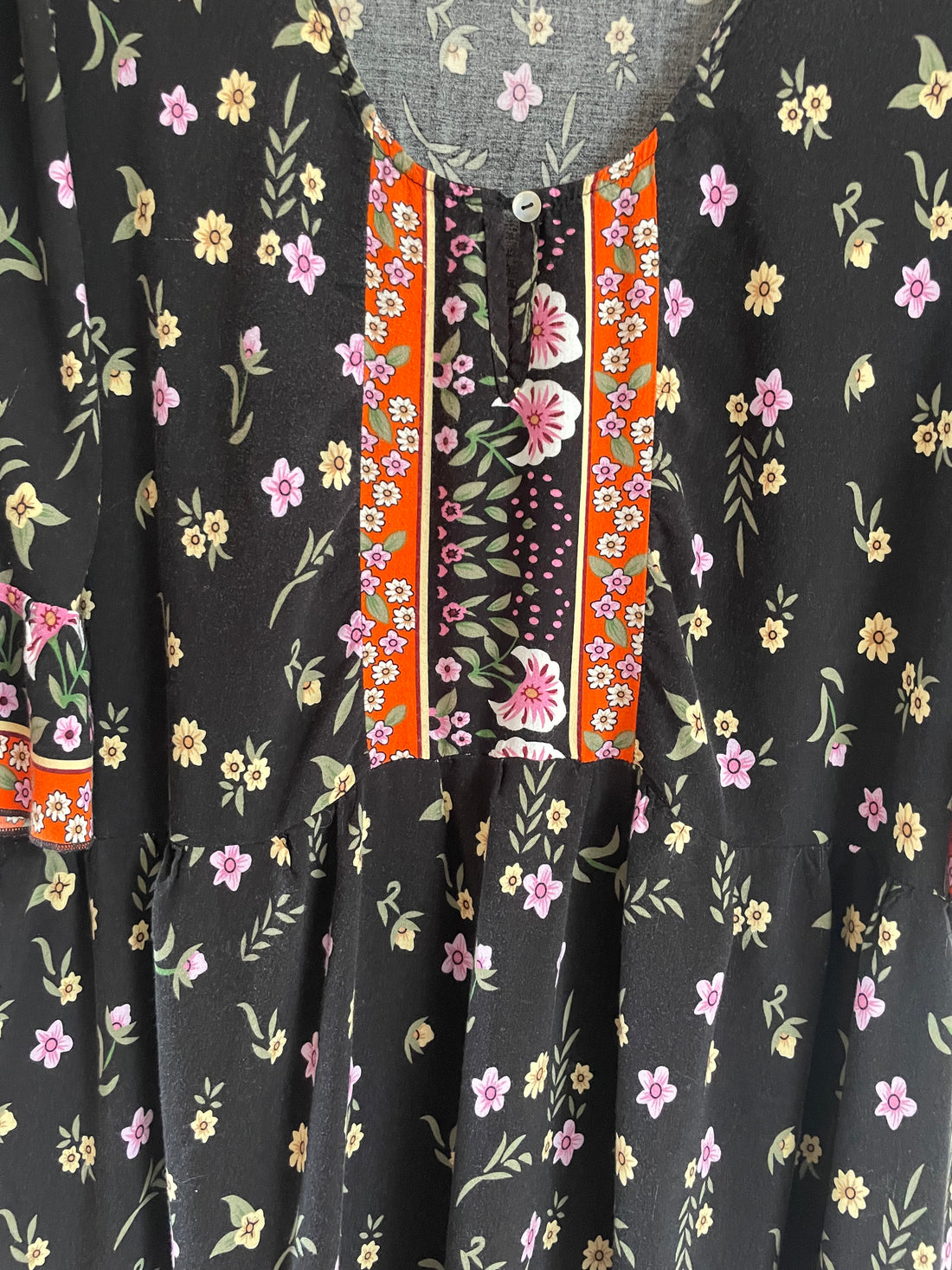 90s CottageCore Black Floral Rayon Bell Sleeve Midi Dress 1X