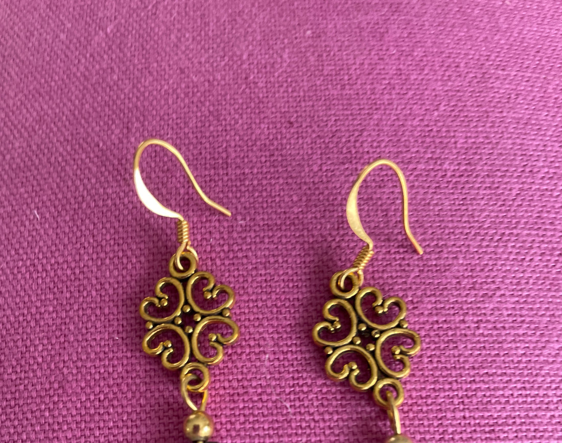 2000s Decorative Gold Tone Black Bead Drop Pierced Earrings