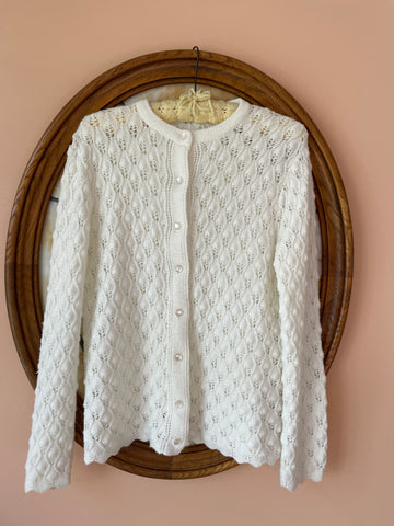 60s Vintage White Acrylic Knit Button Front Scalloped Edge Cardigan Sweater M