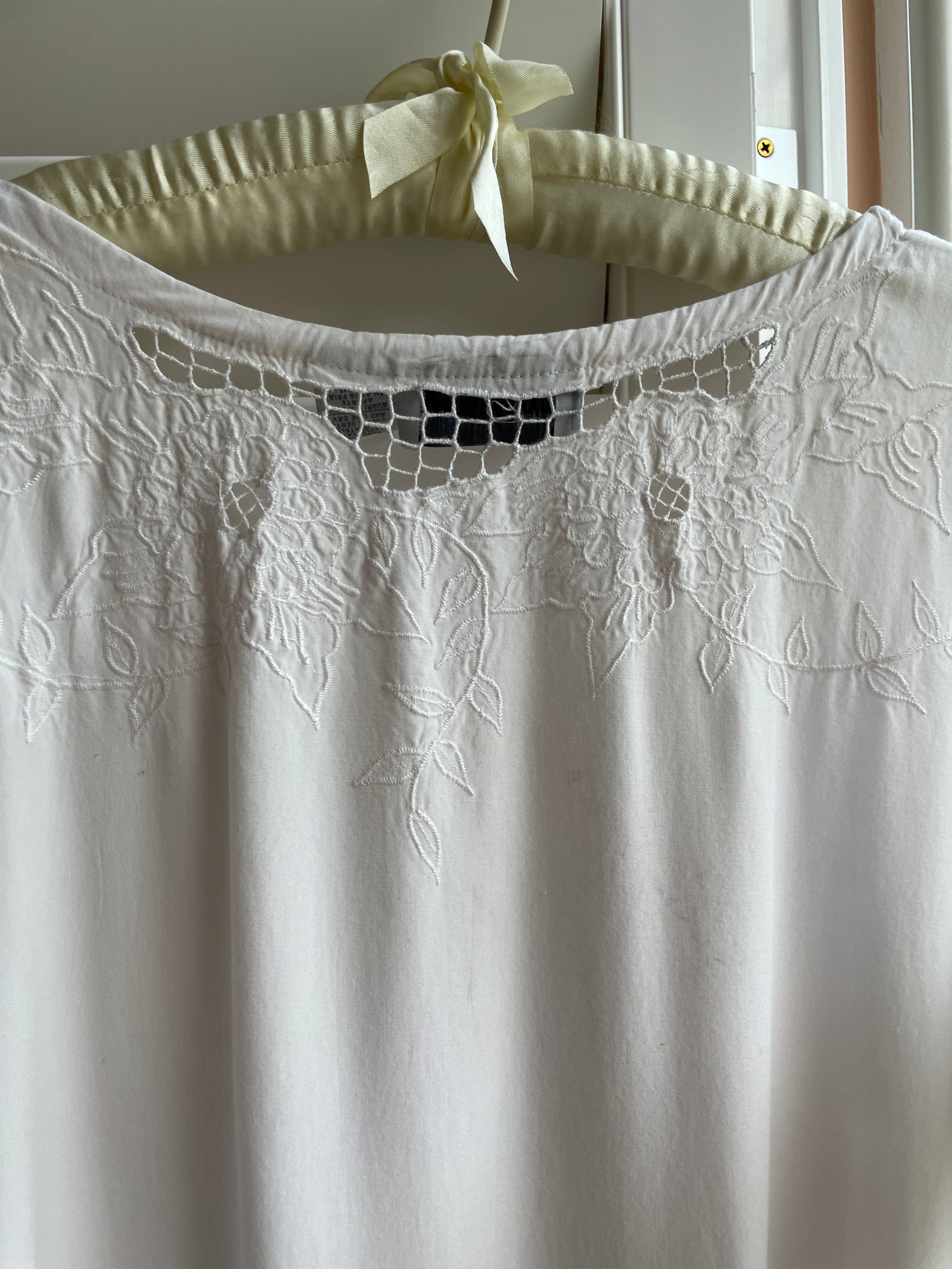  90s Jane Ashley Woman Plus Size White Rayon Eyelet Embroidery Sleeveless Loose Fit Maxi Dress 2X