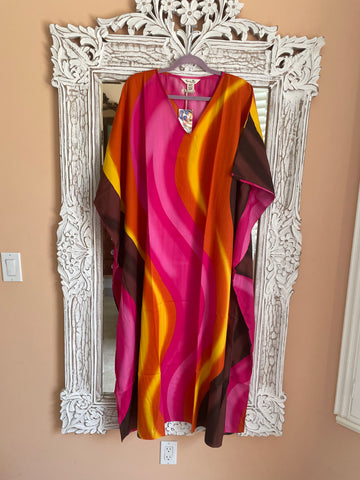 Wonderful 100% Poly Abstract Maxi Caftan Lounge Beach Resort Wear. Plus Size