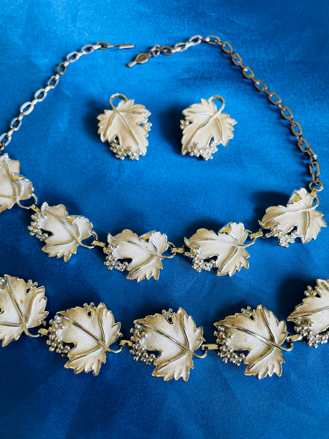 Vinegar 1950 Sarah Coventry 3 Piece Set Necklace Bracelet Clip Earrings