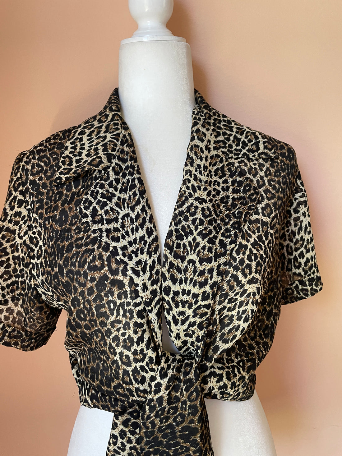 2000s Silky Poly Animal Print Cropped Tie Short Sleeve Top M