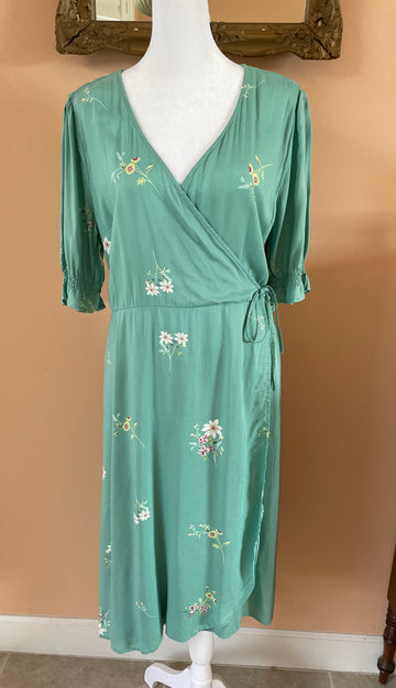 Early 2000s Pretty Green White Floral Print Wrap Style Dress M