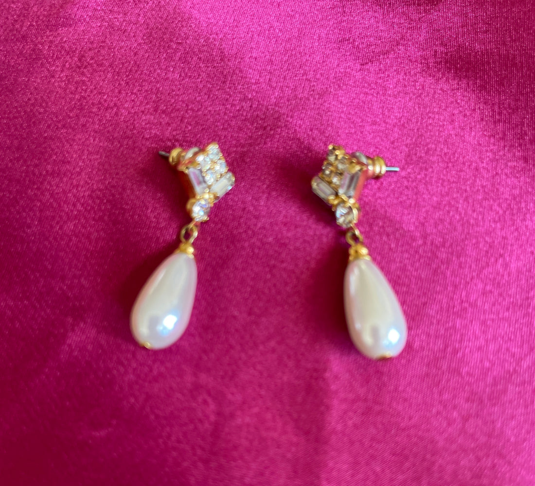 2000s Gold Tone Faux Pearl Crystal Drop Pierced Earrings