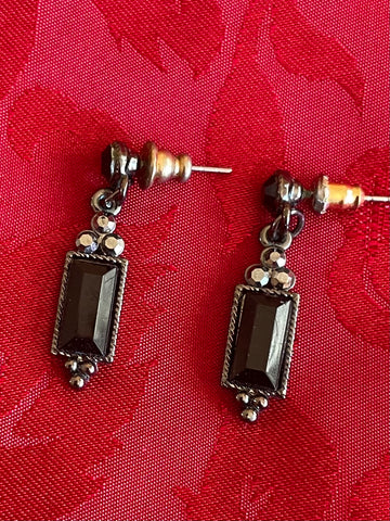 Vintage Black Glass Art Deco Style Tiny Pierced Earrings.