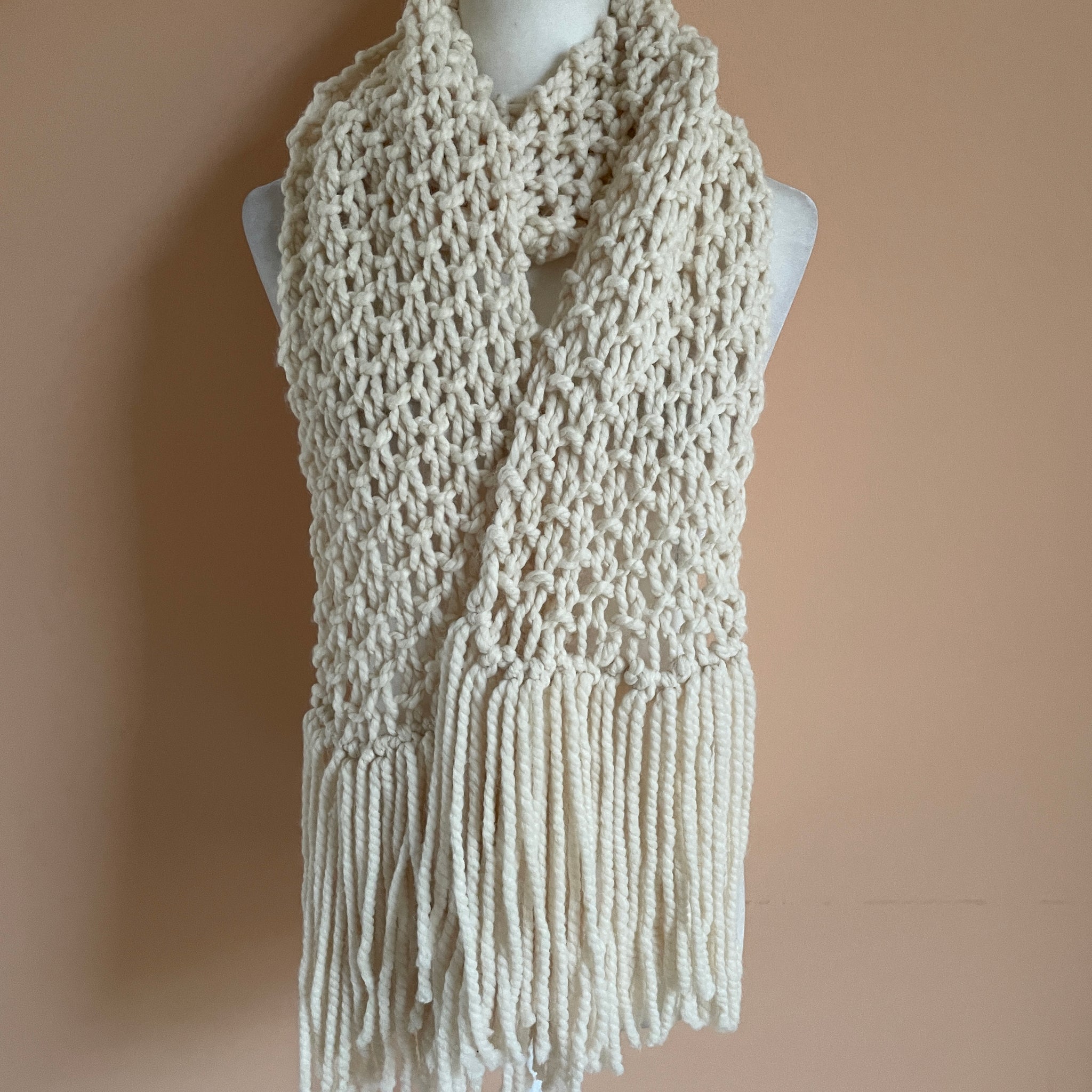 2000s hand knit winter scarf