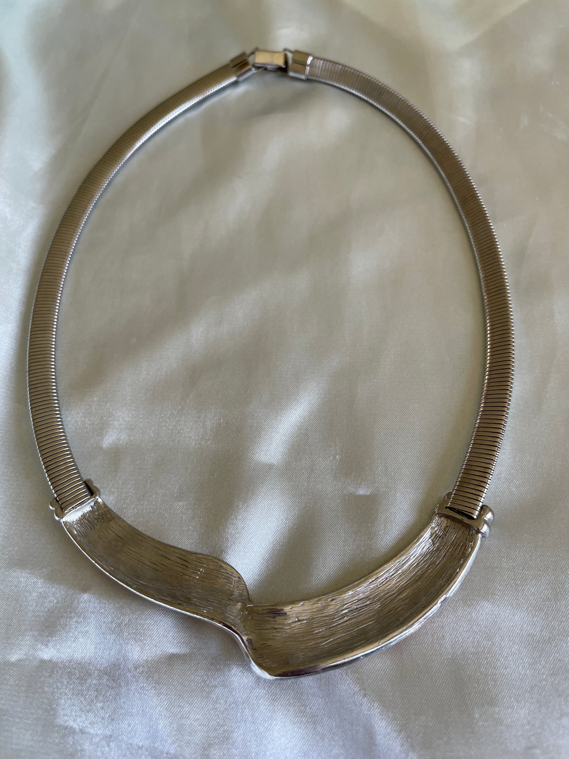  80s Silver Tone Snake Chain Enamel Choker Necklace