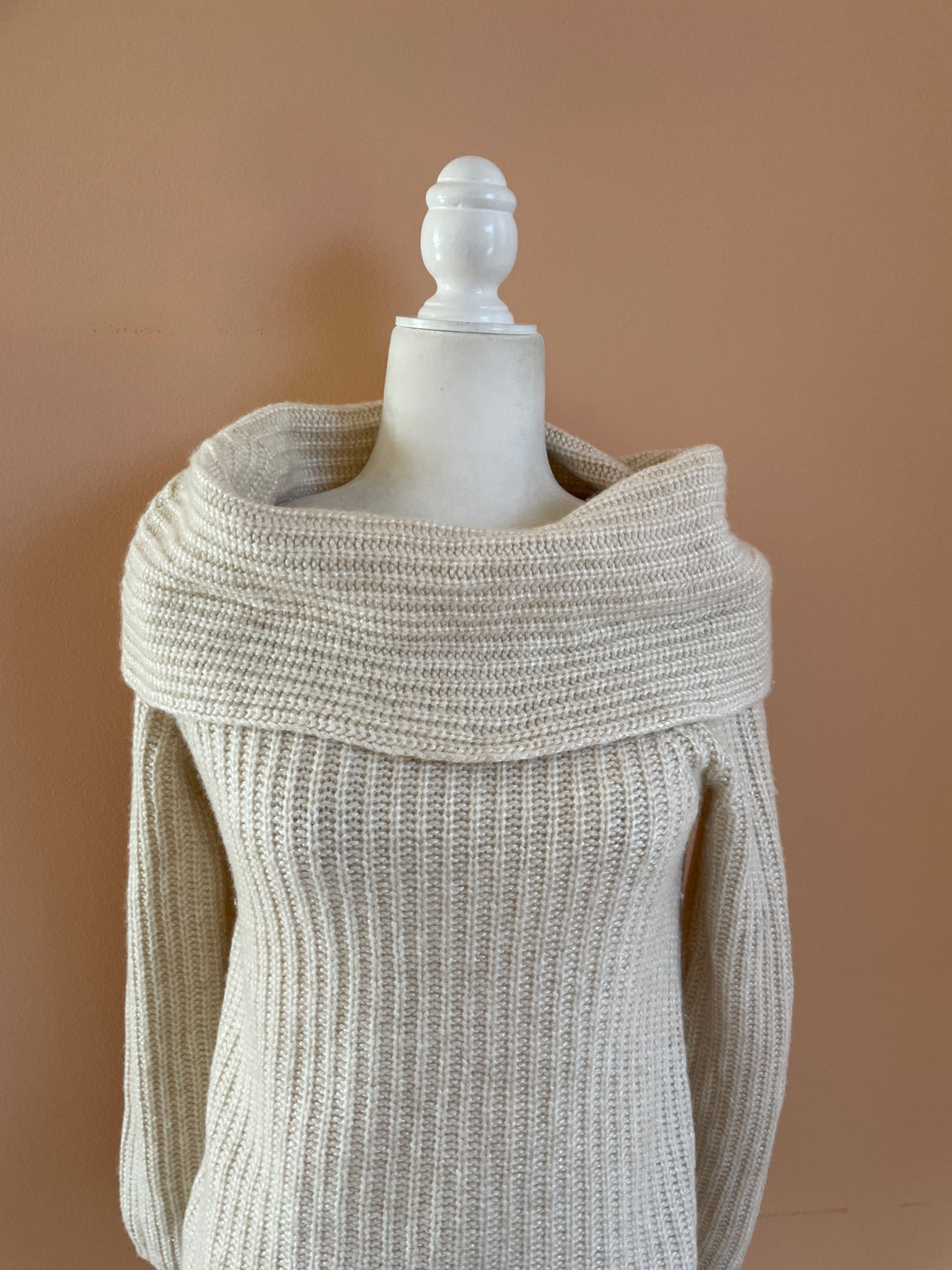 2000s White House Black Market Light Beige Wool Acrylic Blend Cowl Collar Knit Sweater S