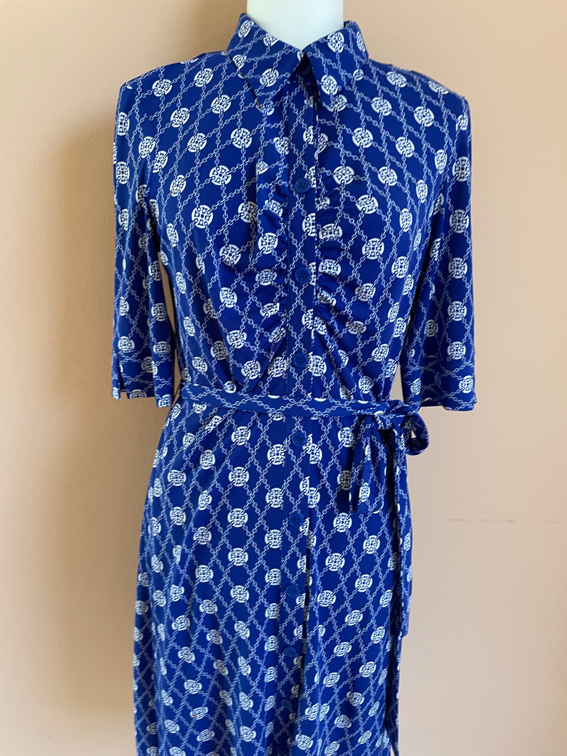  Laundry 2000s Chain Print Blue Poly Button Casual Day Dress