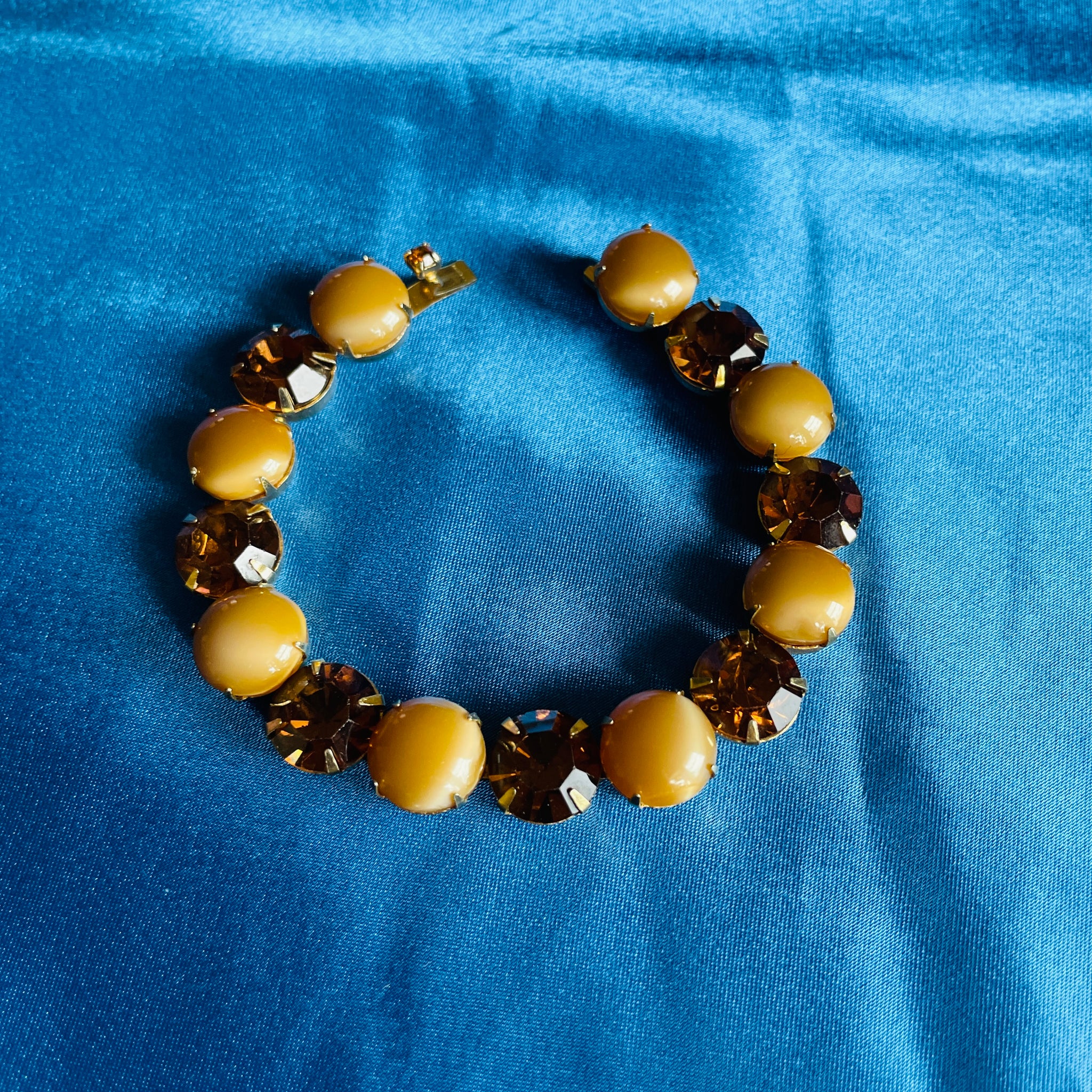 70s Vintage Prong Set Brown Glass Beaded Bracelet