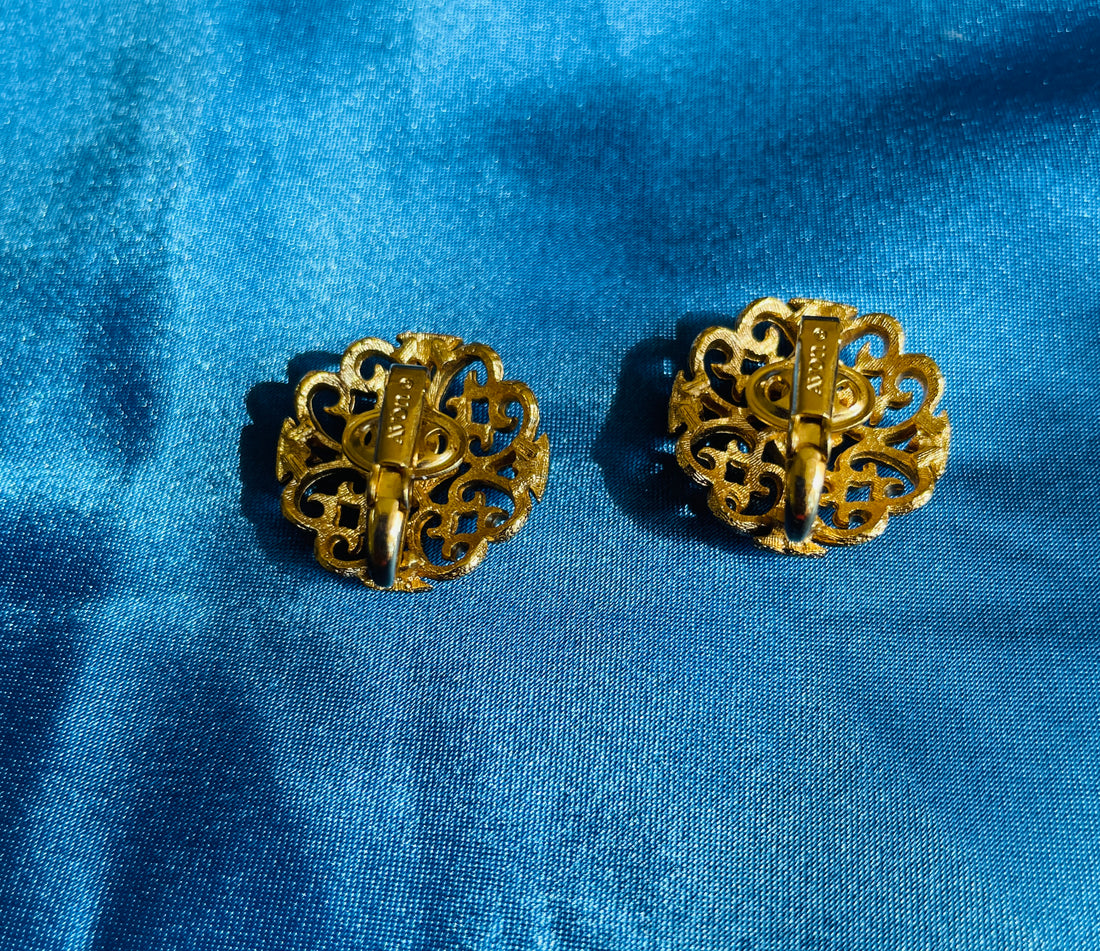 80s Avon Lovely Vintage Gold Tone Clip Earrings