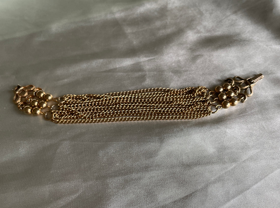 90s Vintage Gold Tone 12 Draped Chains Beaded Decorative Clasp Closure Bracelet