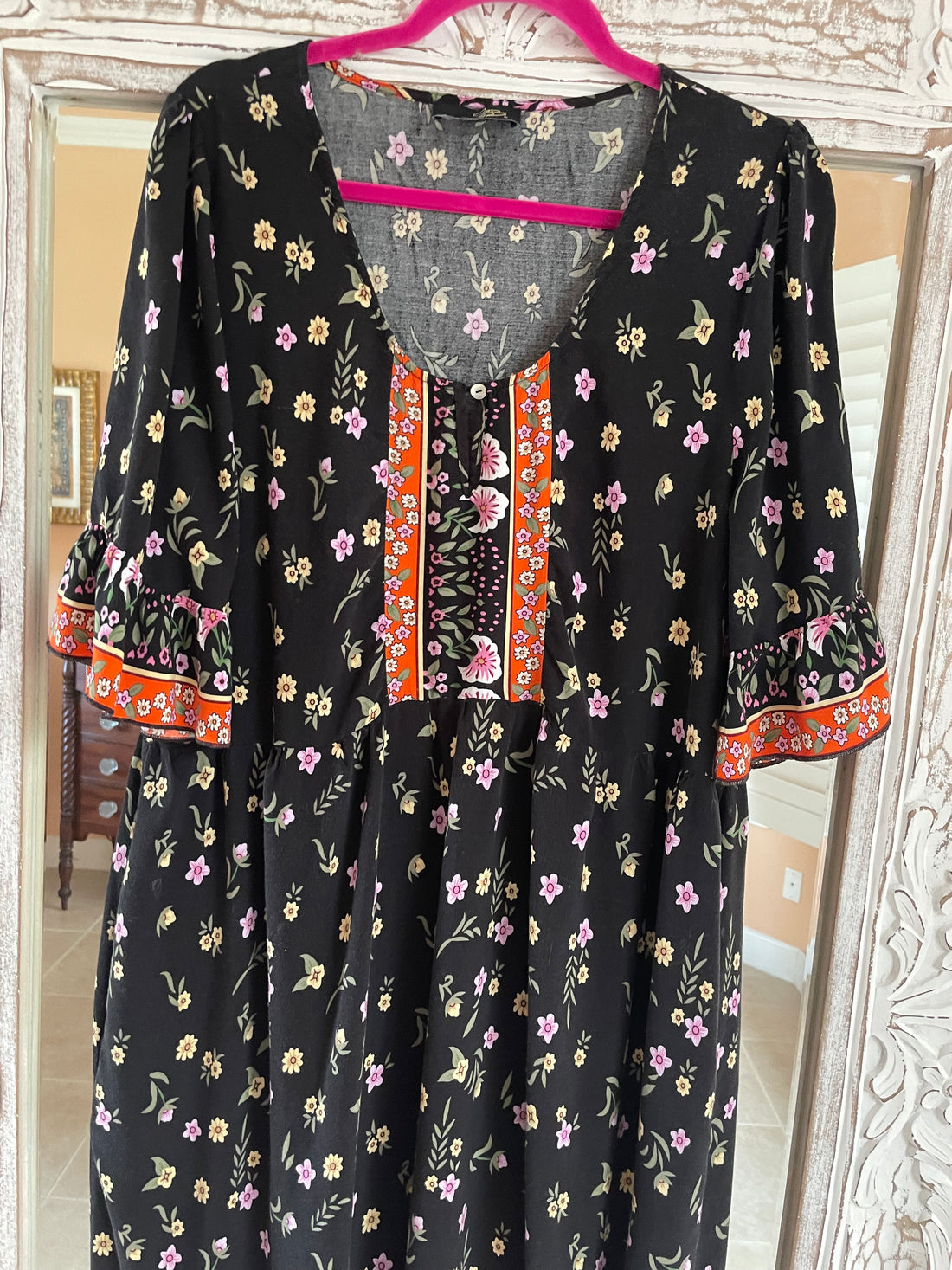Black Floral Cottage Core Rayon Bell Sleeve Dress 1/X