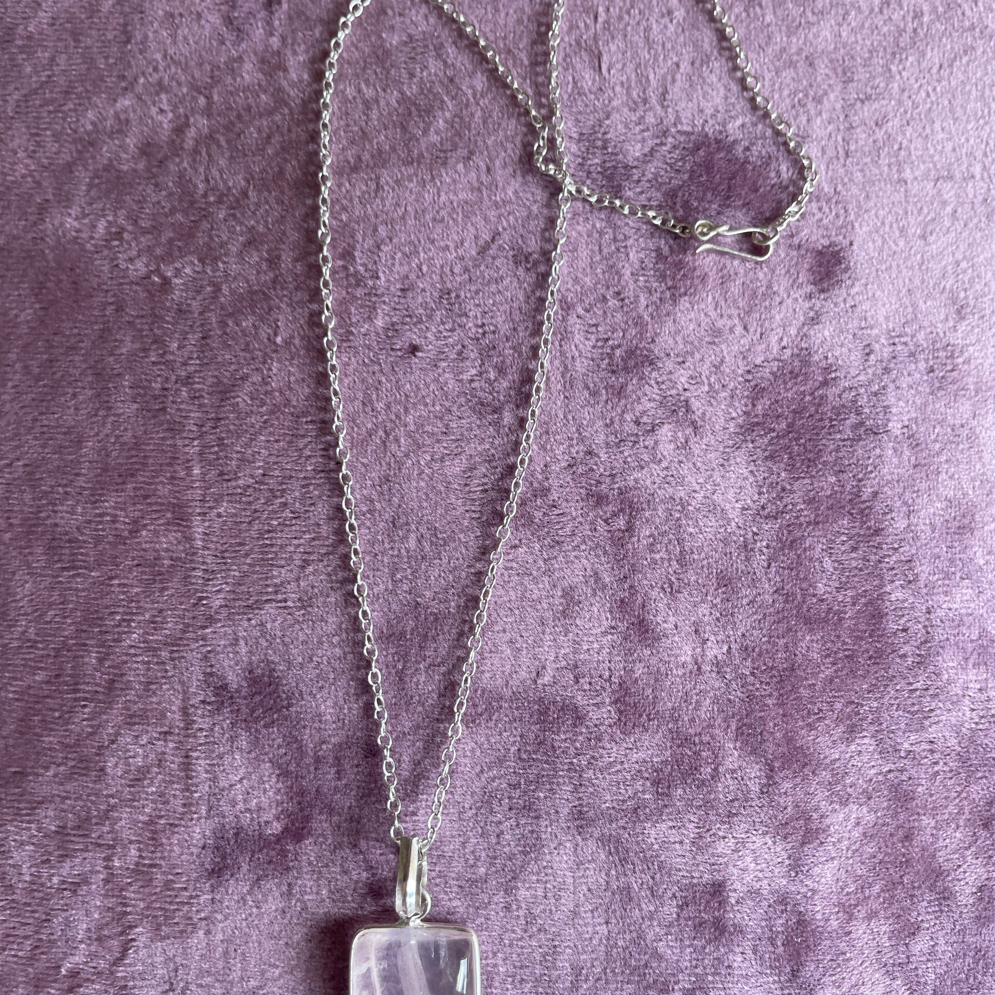 Rose Quartz pendant necklace 