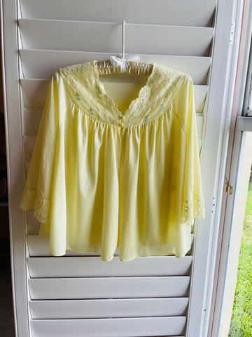 1970s Yellow Nylon Button Floral Lace Lingerie Bed Jacket Lg