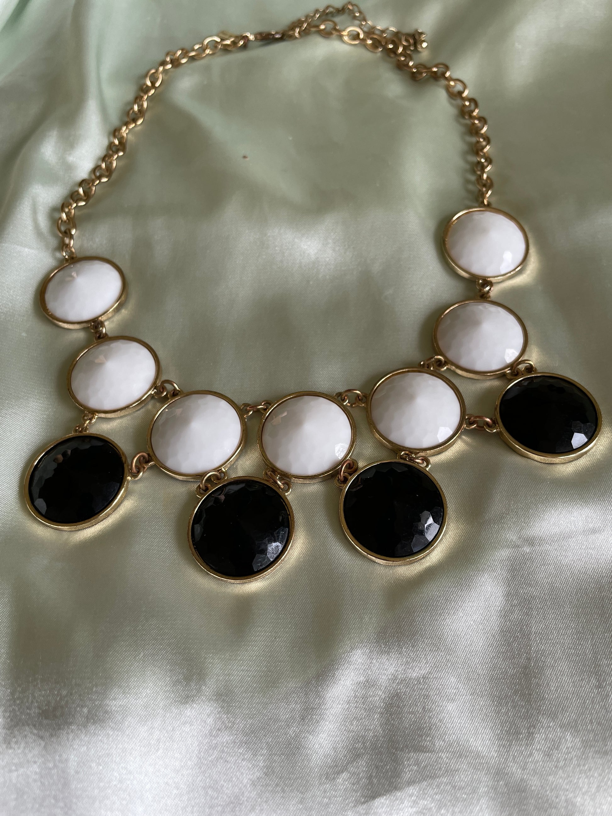  90s Signed Cookie Lee Gold Tone Black White Cabochon Bib Necklace
