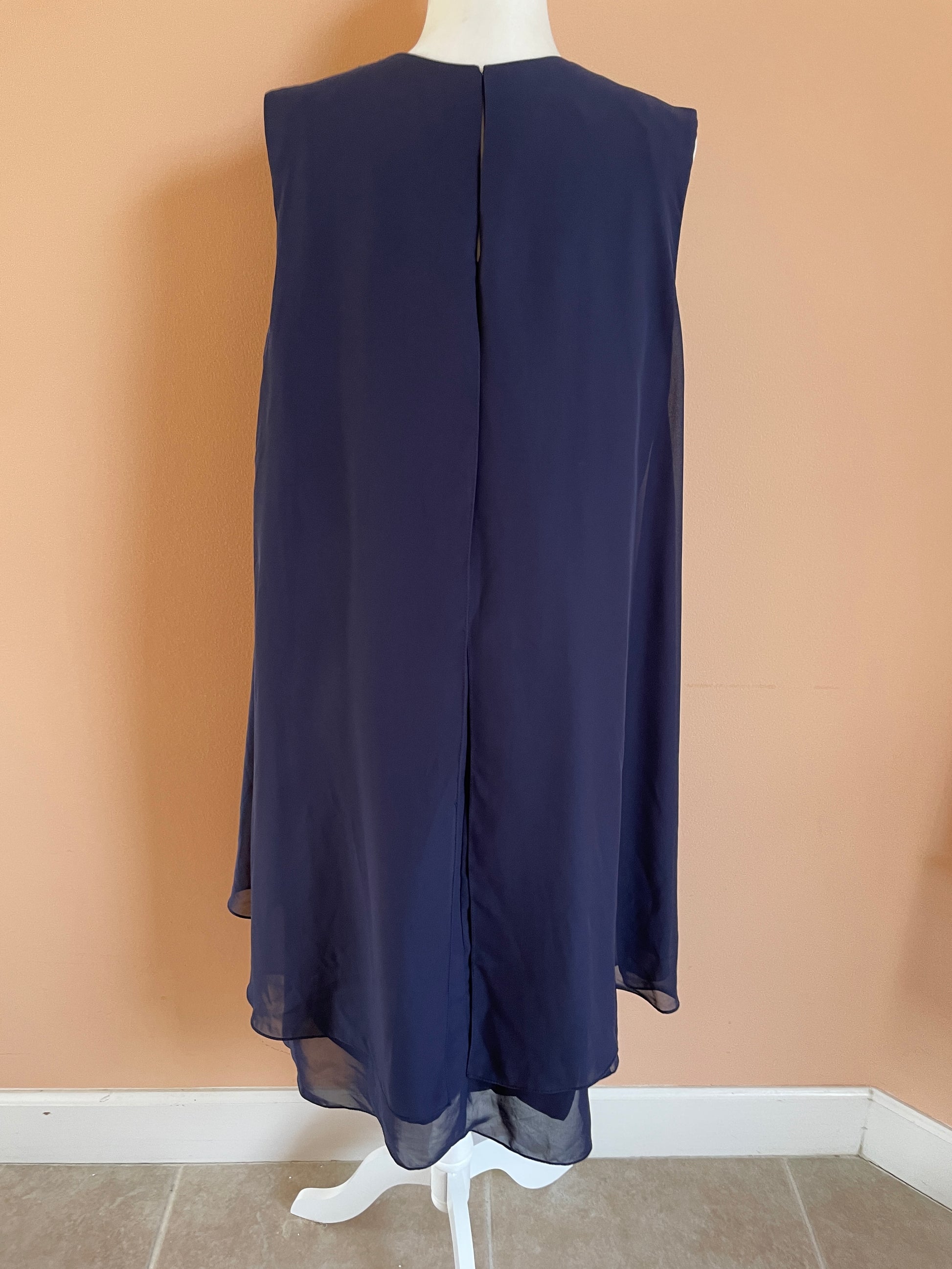  80s  Sleeveless Blue Glittery Knee Length Sleeveless Loose Fit Designer Cocktail Dress M