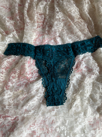 New Savage & Fenty Blue/Green Tones Sheer Lace Lingerie Thong Med