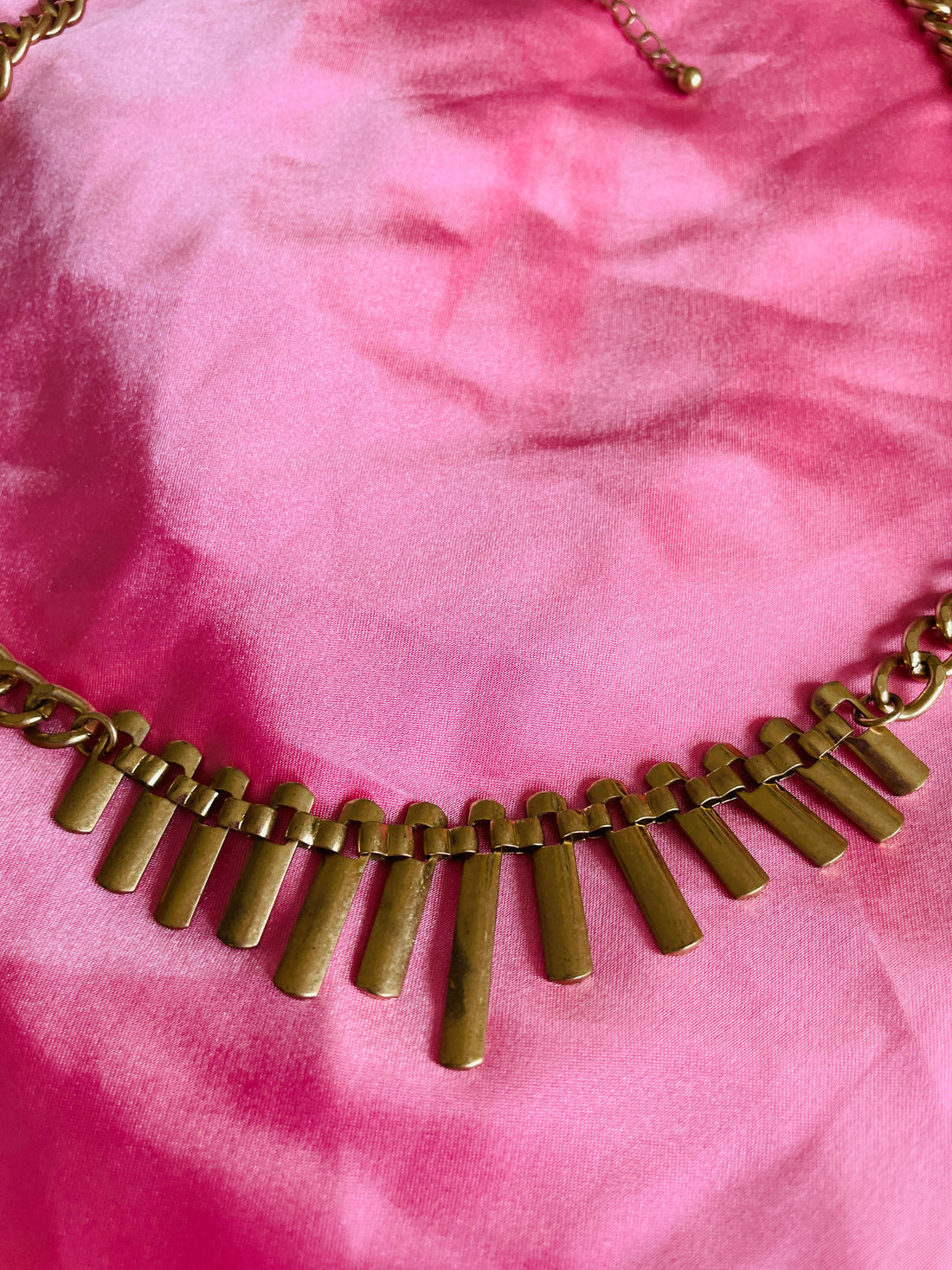 90s Vintage Brushed Gold Tone Spike Design Necklace