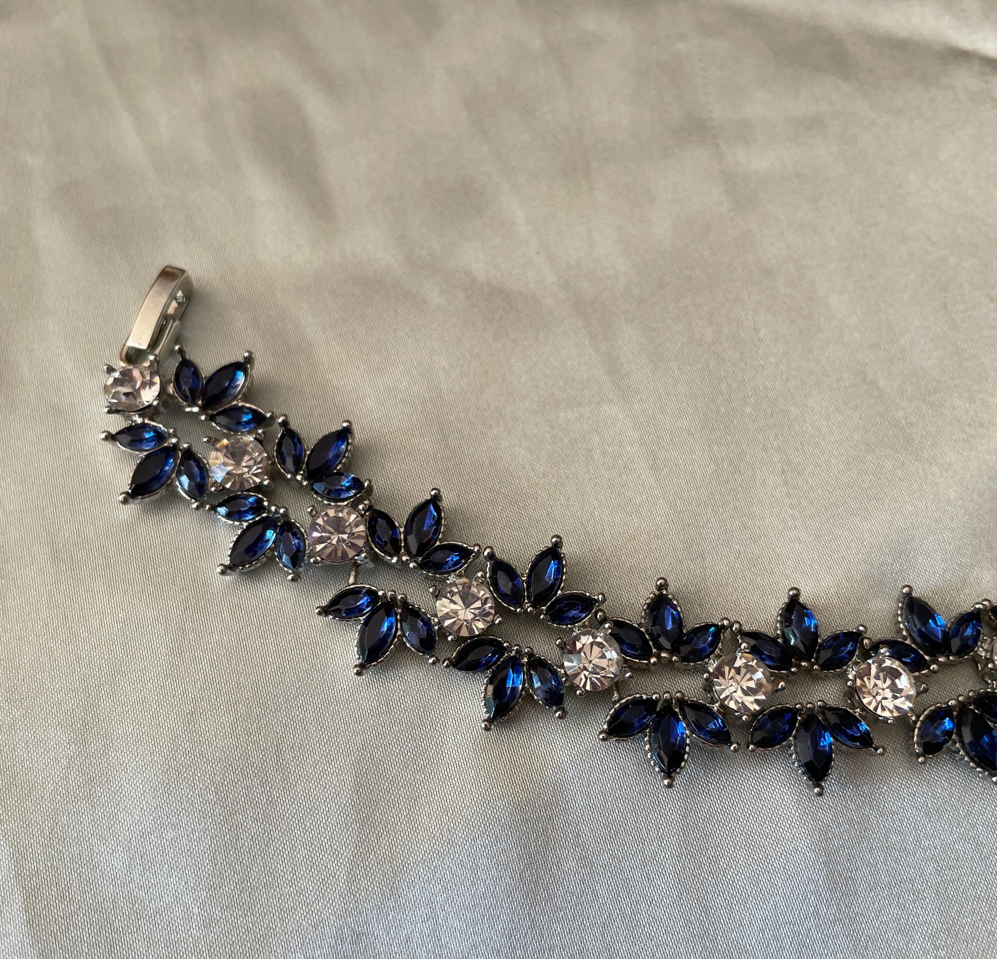  70s Silver Tone Blue Clear Rhinestone Flower Bracelet