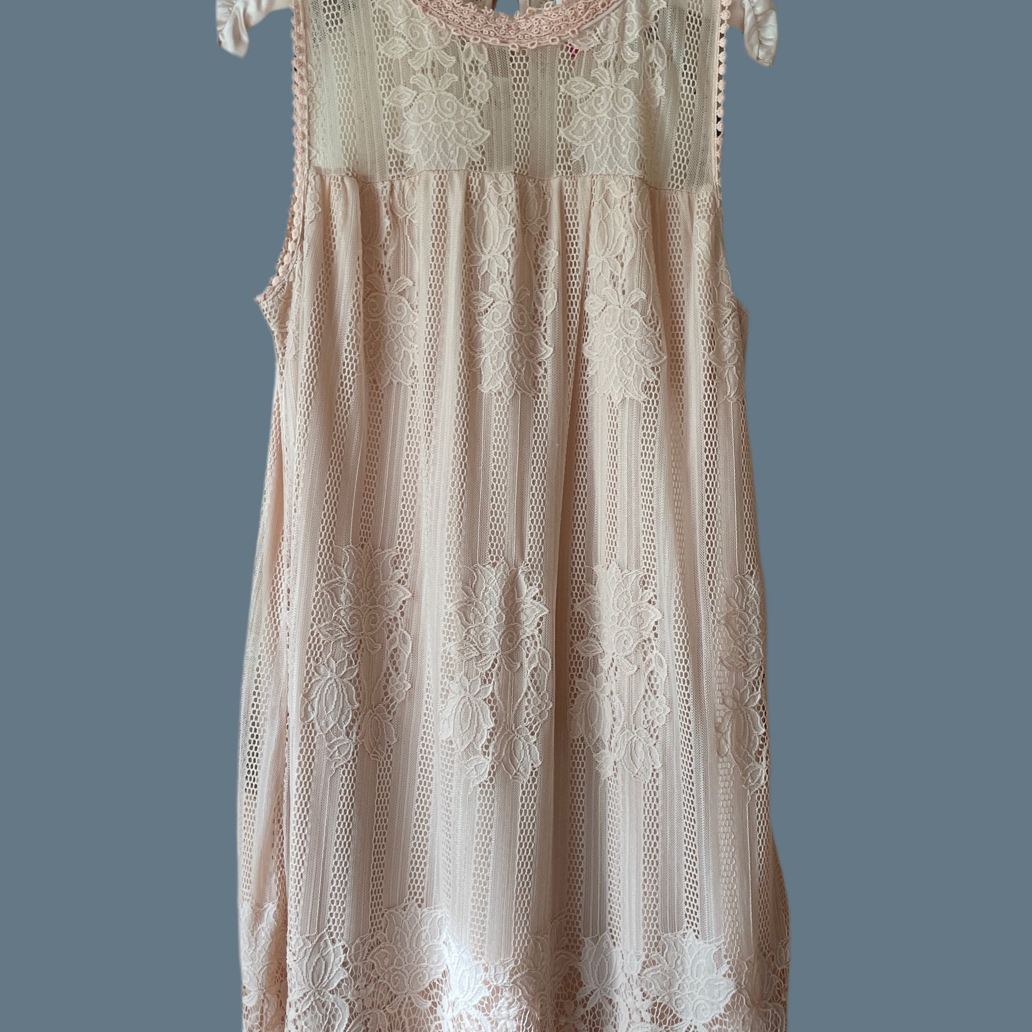 2000s Feminine Sleeveless Lacy Pink Party Dress S