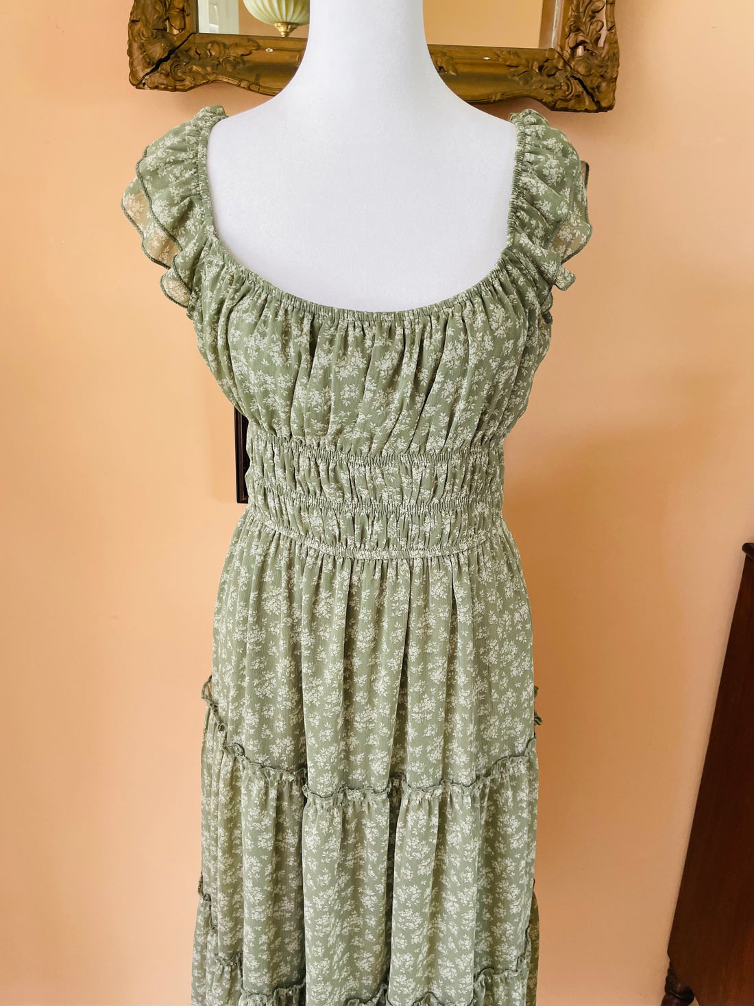 2000s Sage Green Floral Tired Ruffle Boho Midi Dress S
