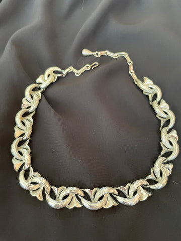 60s Vintage Silver Tone Floral Design Choker Necklace