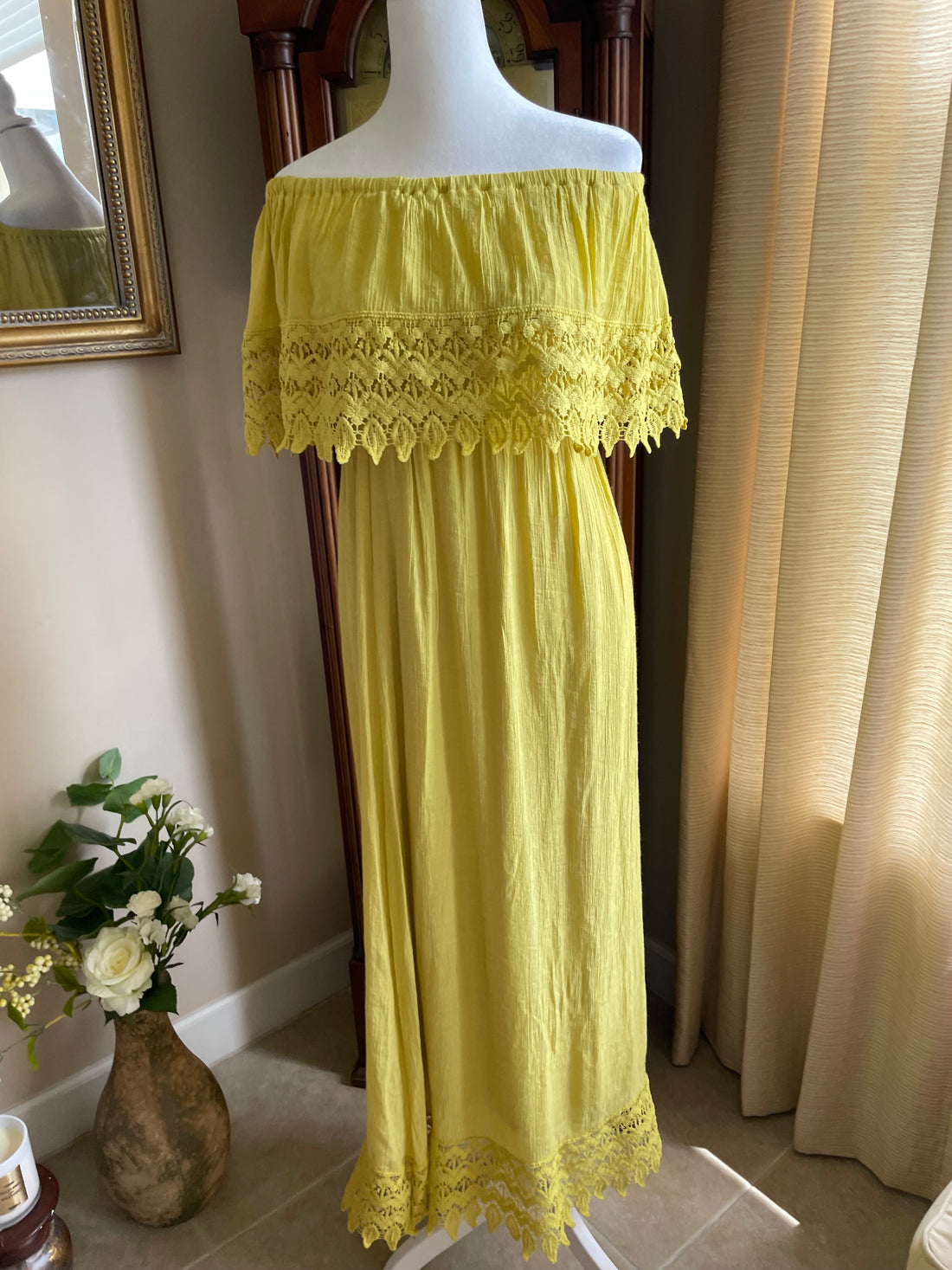 Striking Color Off On Shoulder Floral Crochet Beautiful Boho Maxi Dress Sm