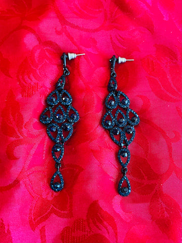 2000s Midnight Blue Austrian Crystal Rhinestone Chandelier Pierced Earrings