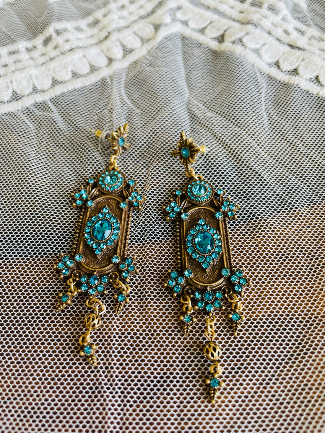 2000s Victorian Gold Tone Pierced Earrings