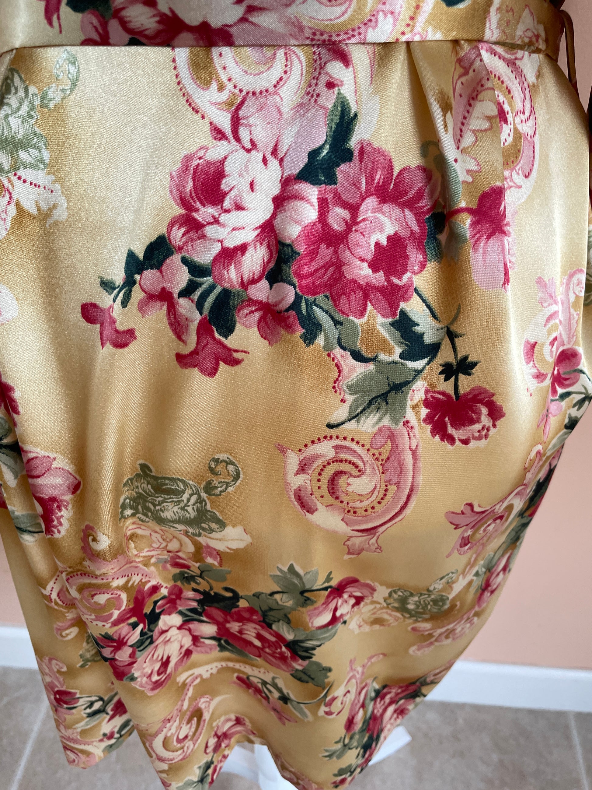  90s Golden Floral Print Sophia Delicates Silky Wrap Lingerie Robe M