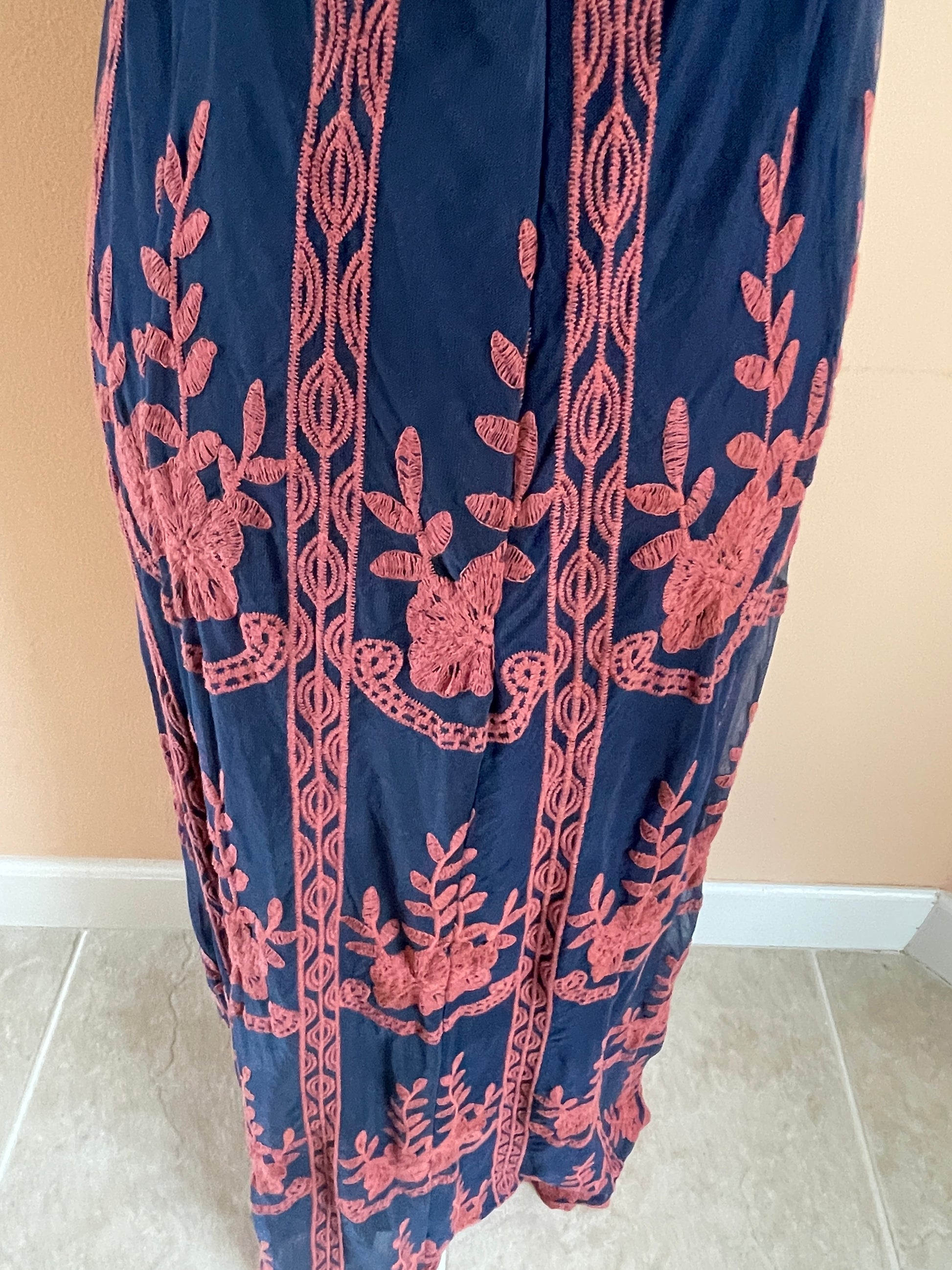  90s Stunning Floral Embroidery Navy Vintage Maxi Dress M