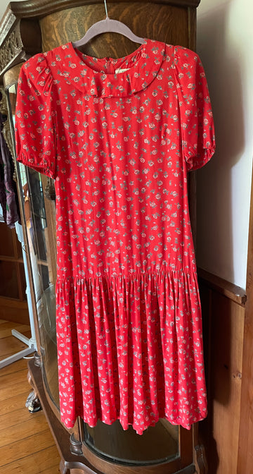 70s Vintage Red Floral Print Rayon Back Zip Collar Drop Waist Midi Dress Sm