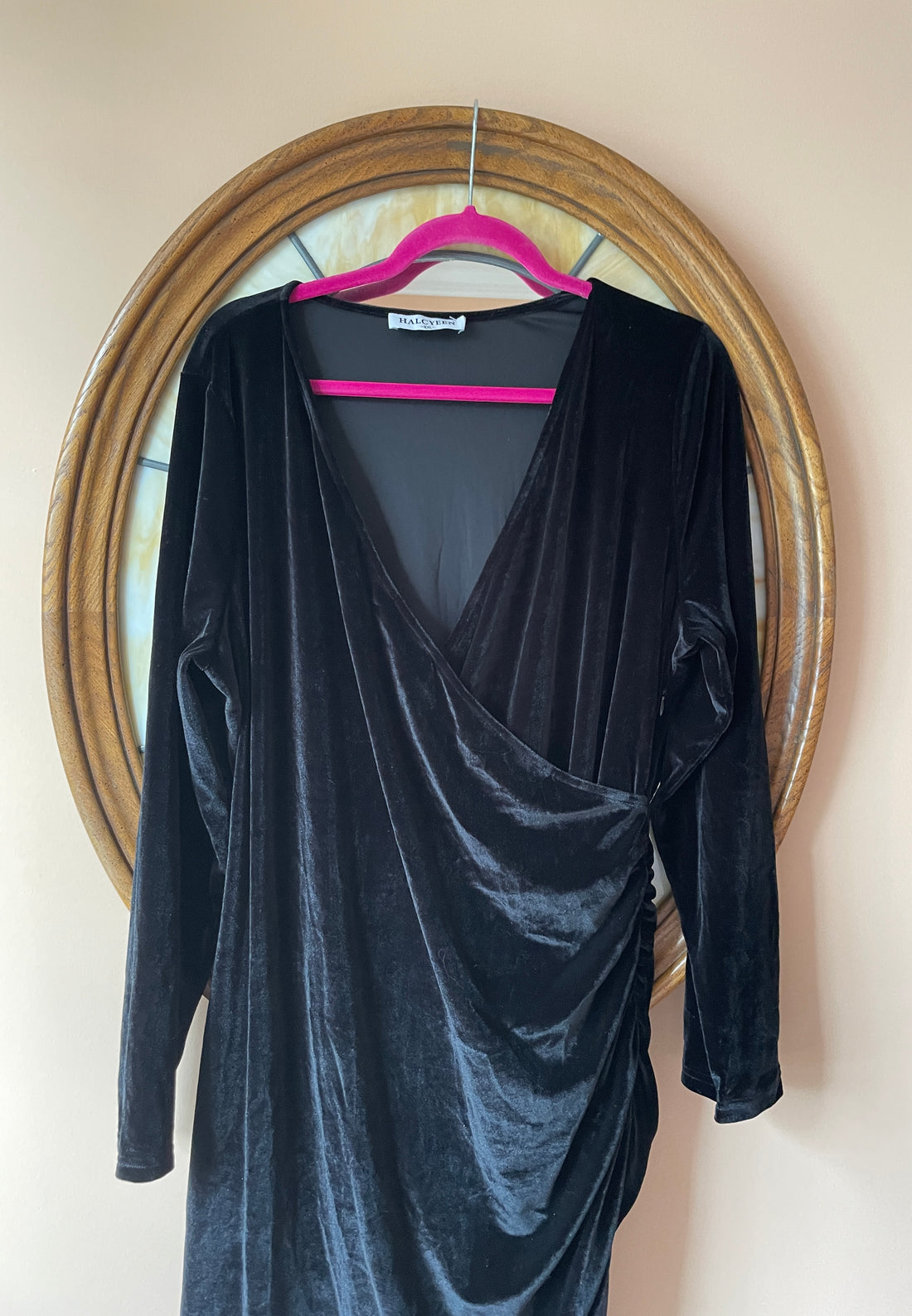 90s Vintage Black Velvety Poly Spandex Ruched Side V Neck Side Zip Closure Dress. XXL