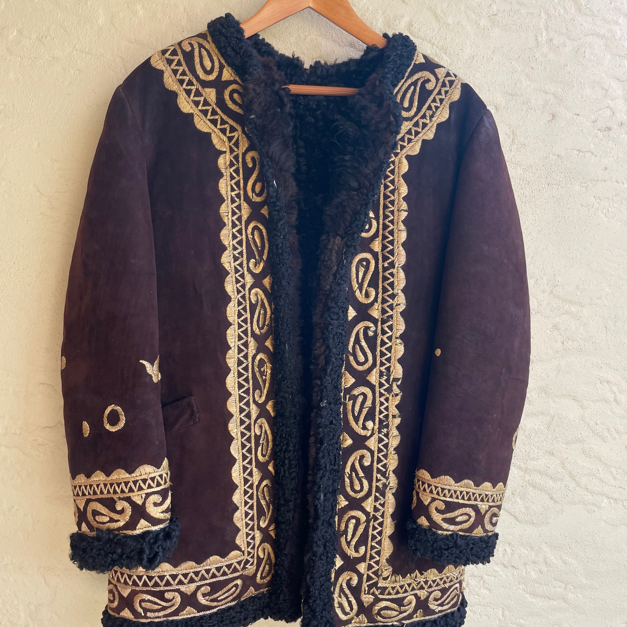 70s Vintage Genuine Brown Swede Leather Sheep Wool Coat. Lg