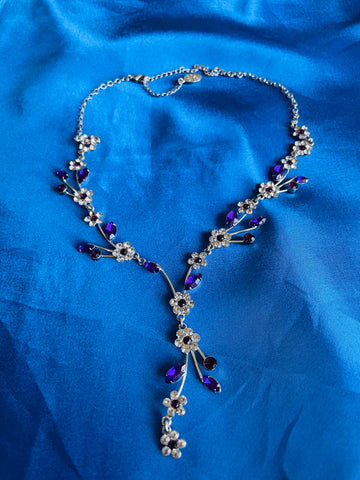 90s Vintage Gold Tone Mesh Statement Necklace.