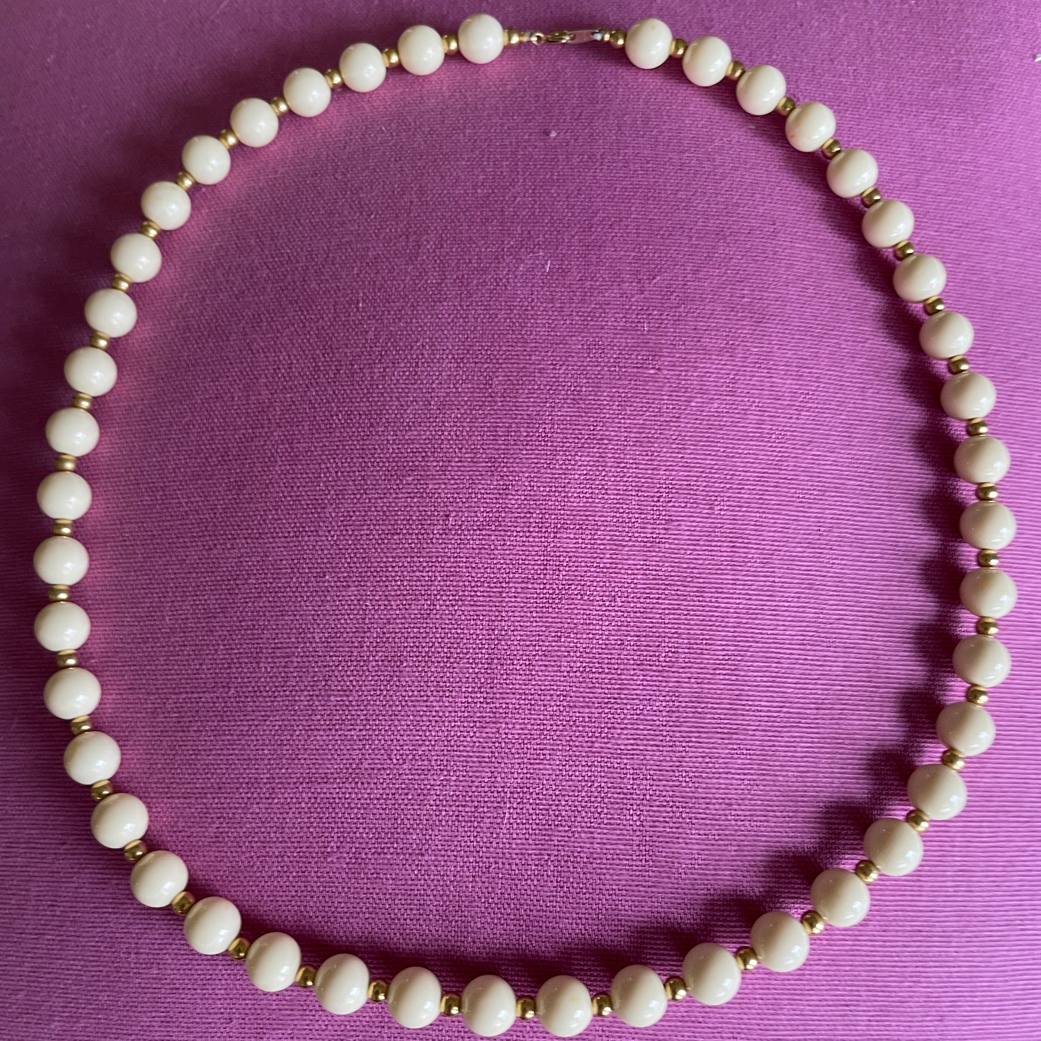 80s Vintage Signed Monet White Acrylic Beaded Classic Choker Necklace