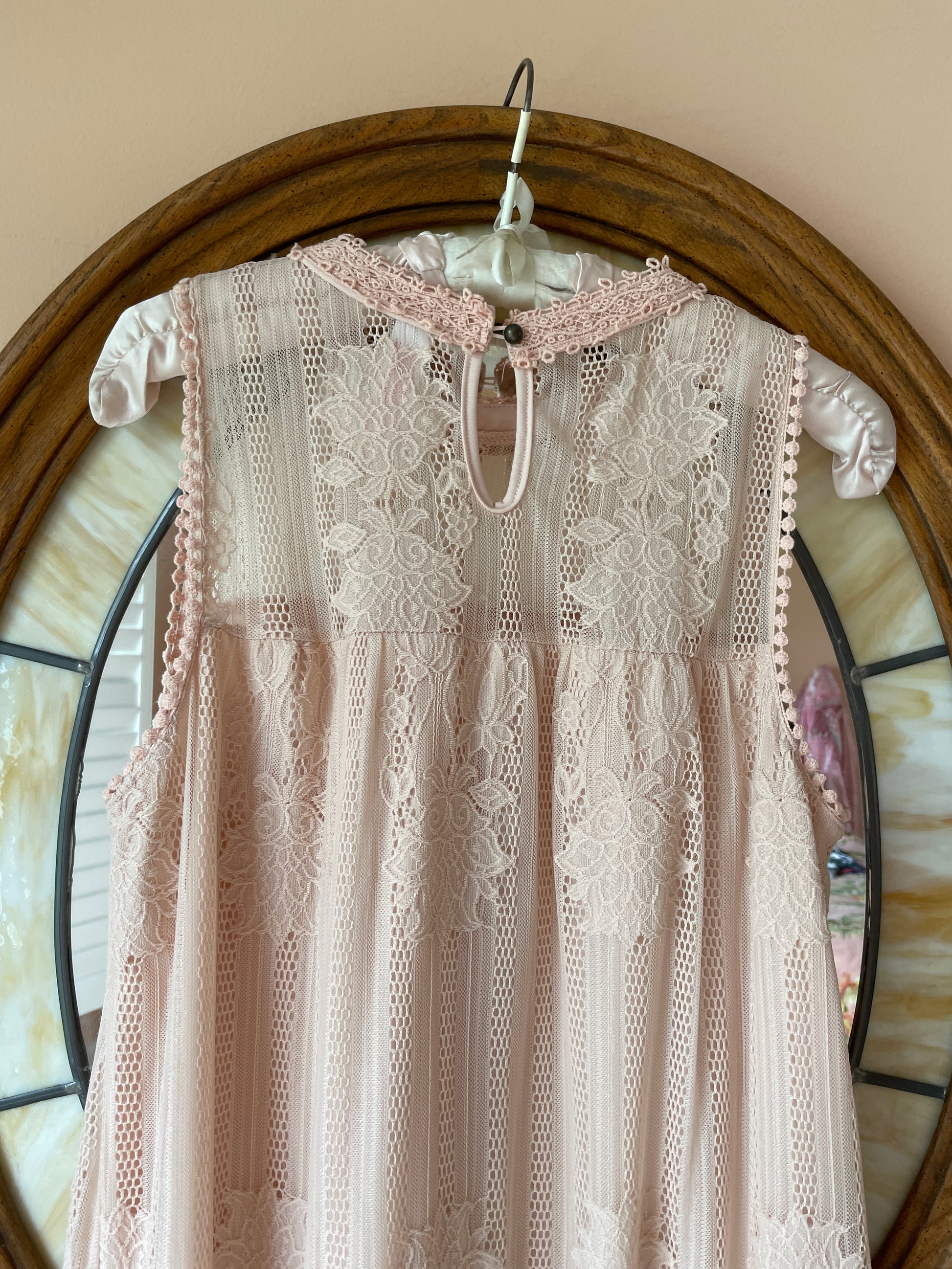  2000s Sleeveless Lacy Pink Party Dress S